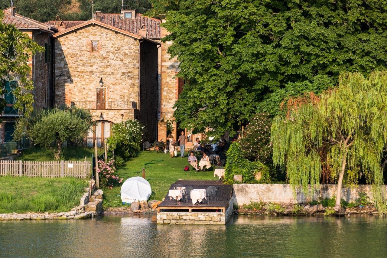 Lago Trasimeno bezoeken dorpen, eilanden Lago Trasimeno bezoeken dorpen, eilanden