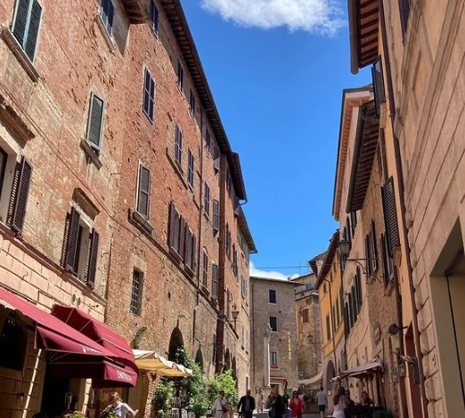 alle bezienswaardigheden in Montepulciano