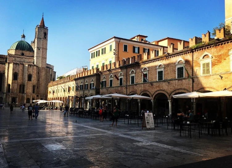 Bezoek Ascoli Piceno in Le Marche