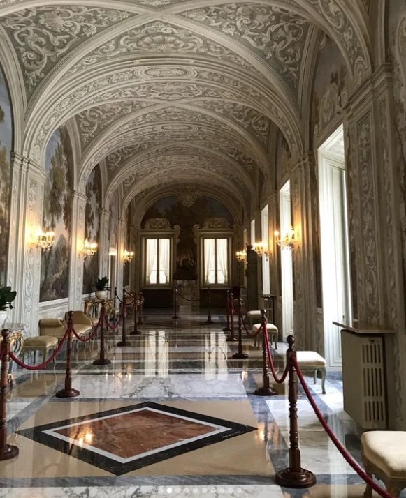Castel Gandolfo: Het idyllische buitenverblijf van de paus in Lazio