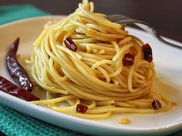 pasta recept spaghetti aglio olio peperoncino