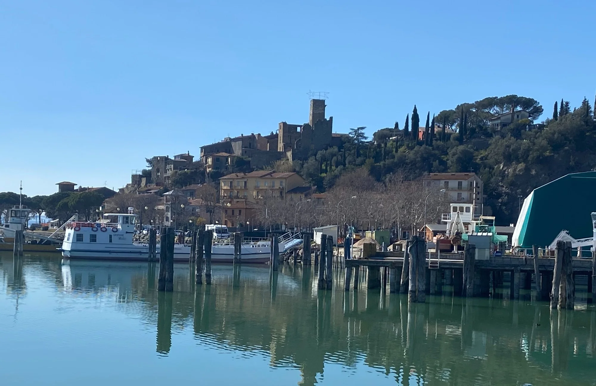 Lago Trasimeno bezoeken dorpen, eilanden Lago Trasimeno bezoeken dorpen, eilanden