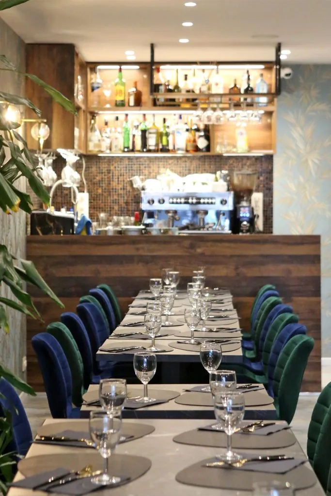 Interieur van restaurant Oliva in Knokke-Heist