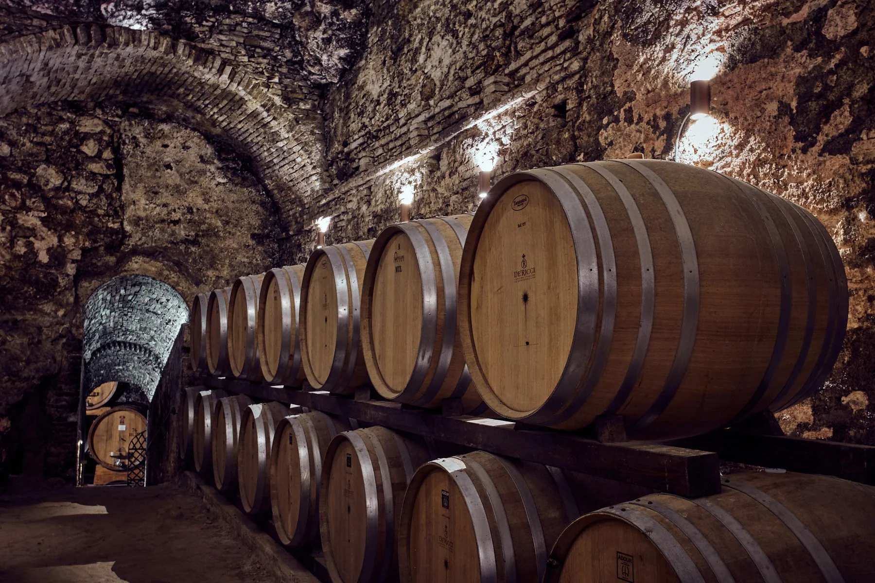 Montepulciano bezoeken Monumentale wijnkelder van Cantina De' Ricci in Montepulciano