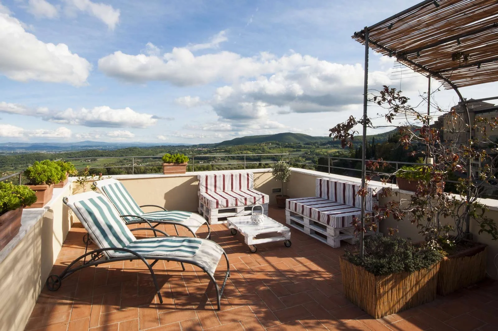 Montepulciano bezoeken Panoramisch terras van Residenza Fabroni in Montepulciano