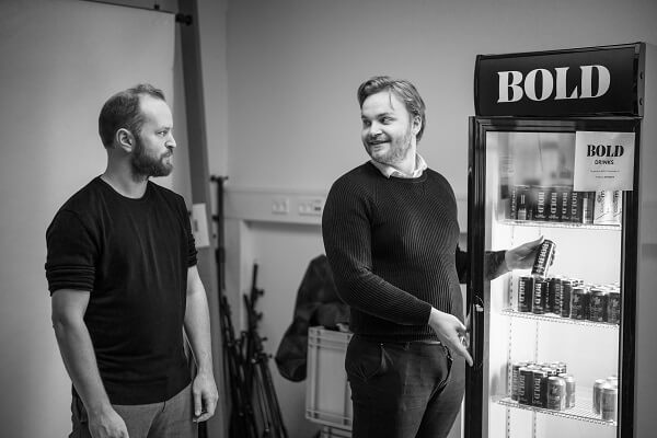 BOLD (21 of 27)_600px Bold Drinks - Anders og lasse ved køleskab