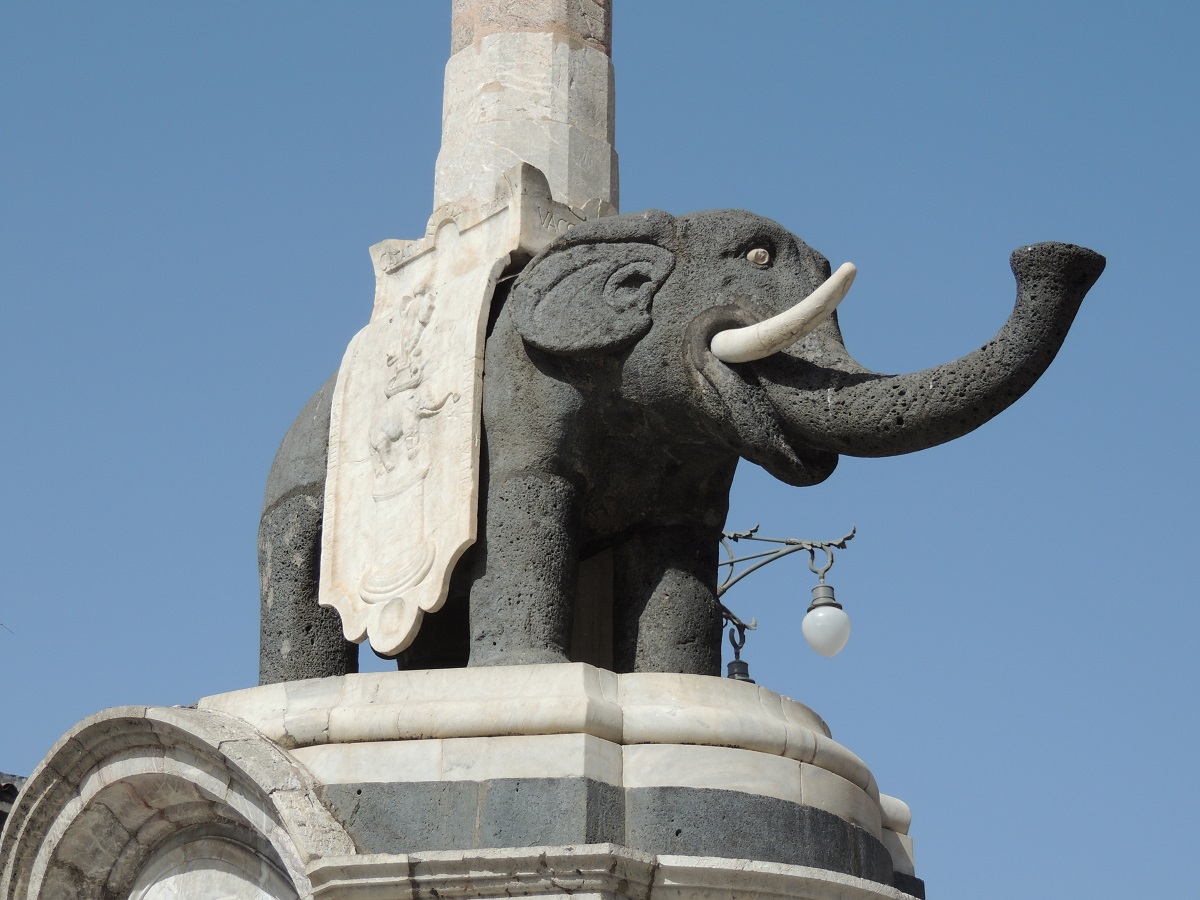 Elephant Fountain, Catania