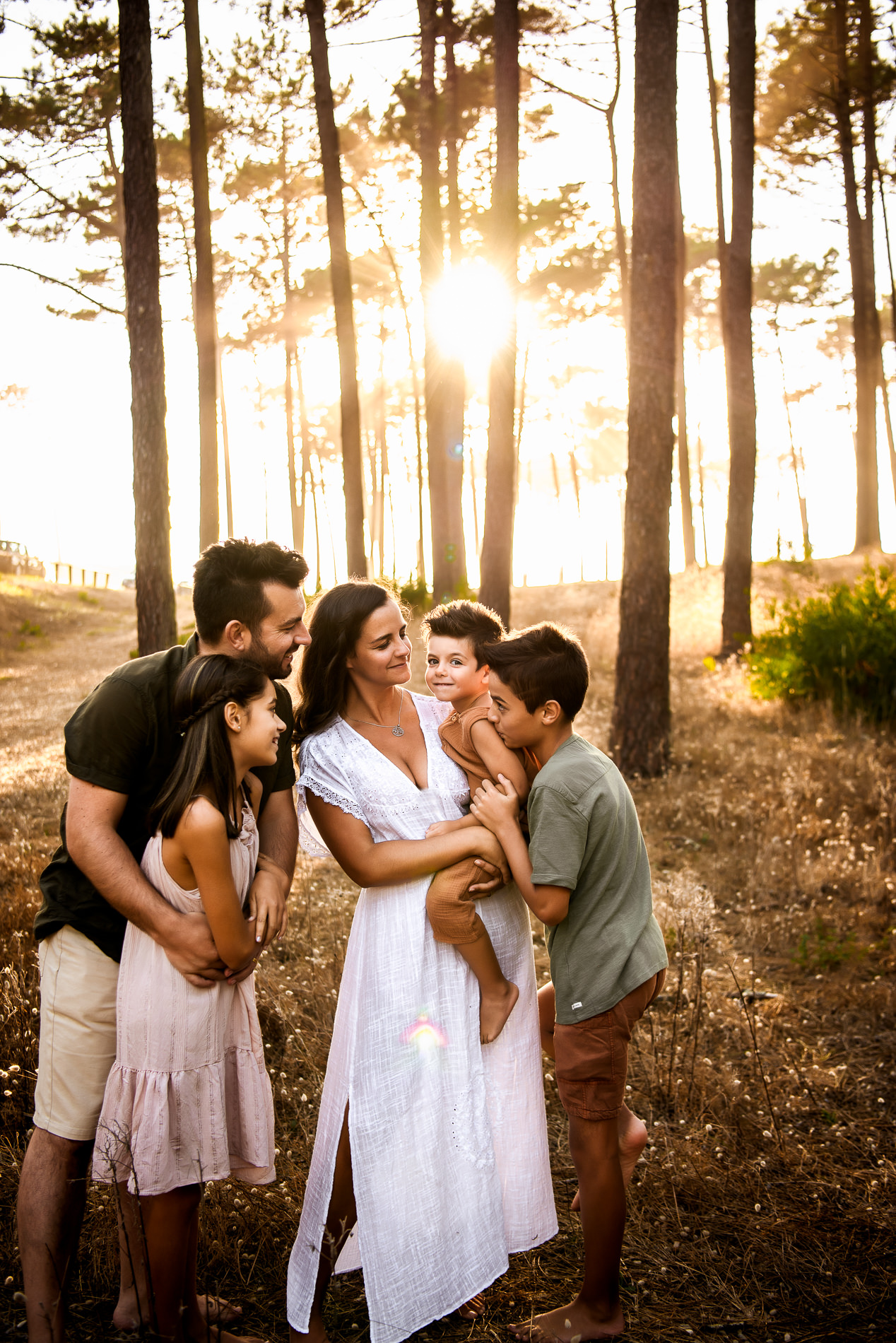 Family portrait at sunset with West Sussex photographer Vanessa Gomes Photography
