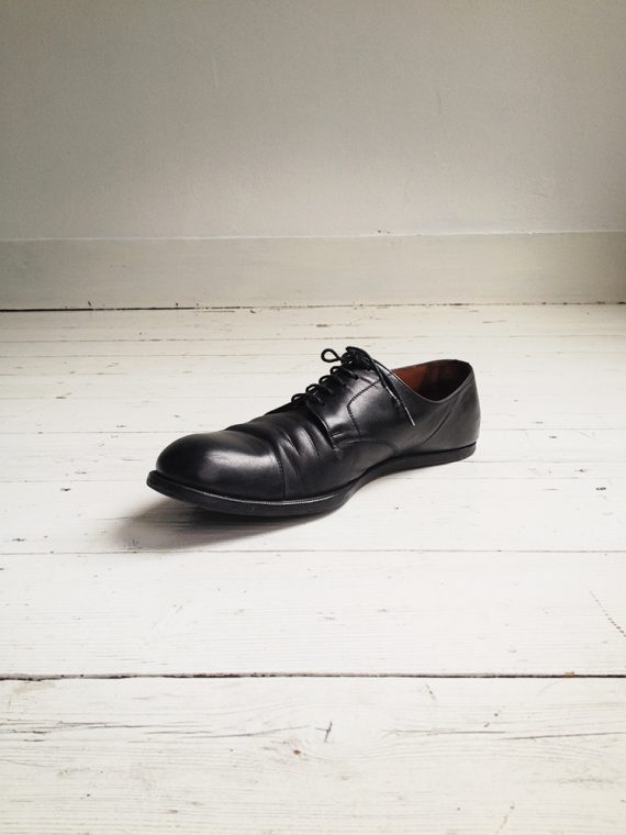 Maison Martin Margiela black heel-less oxfords (40) — spring 2000
