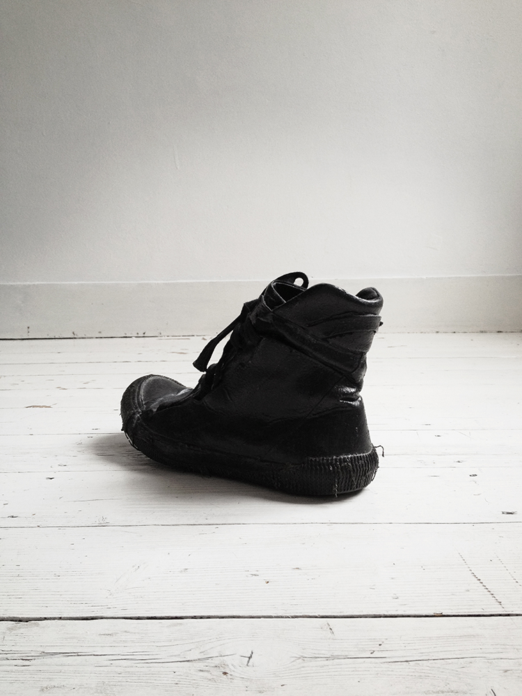 靴 BORIS BIDJAN SABERI 23AW LEATHER SNEAKER Mens Footwear by Boris Bidjan Saberi | Elixir Gallery