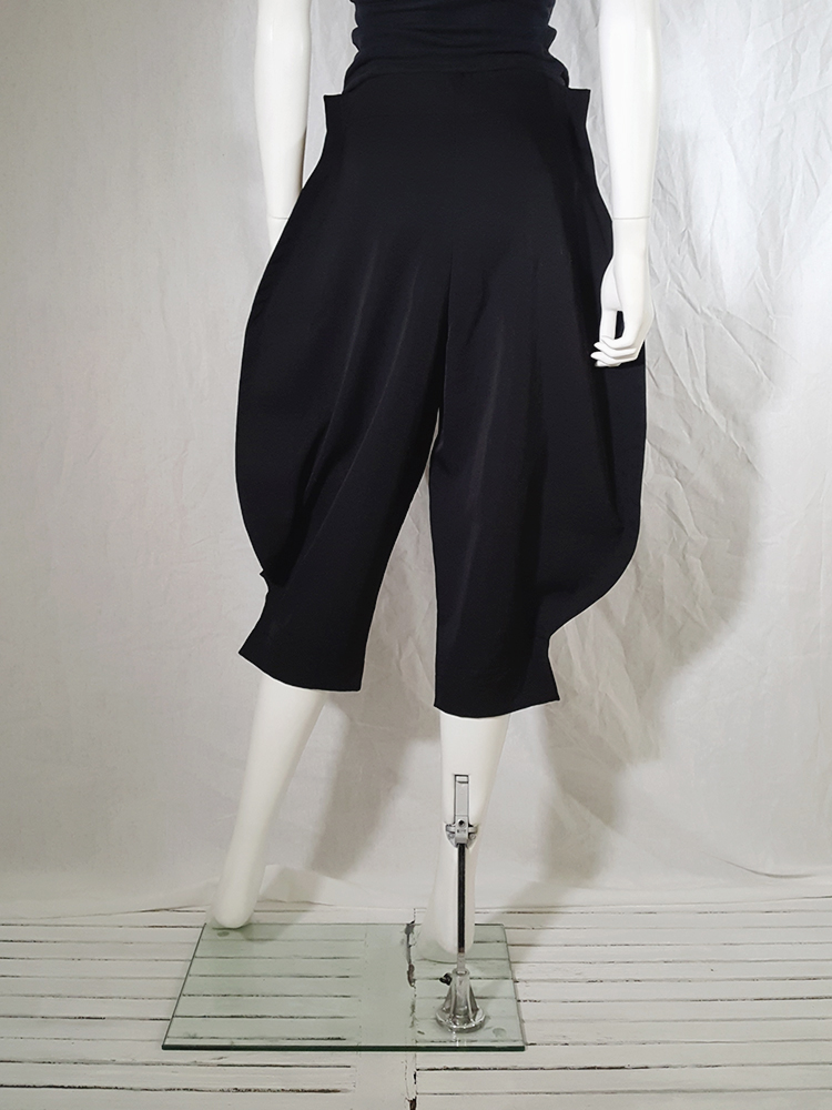 COMME des GARCONS 別珍平面スカート S 新品 COMME des GARCONS 別珍平面スカート S 新品 Comme des Garçons