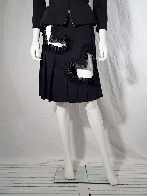 Comme des Garçons black pleated skirt with ruffled hearts