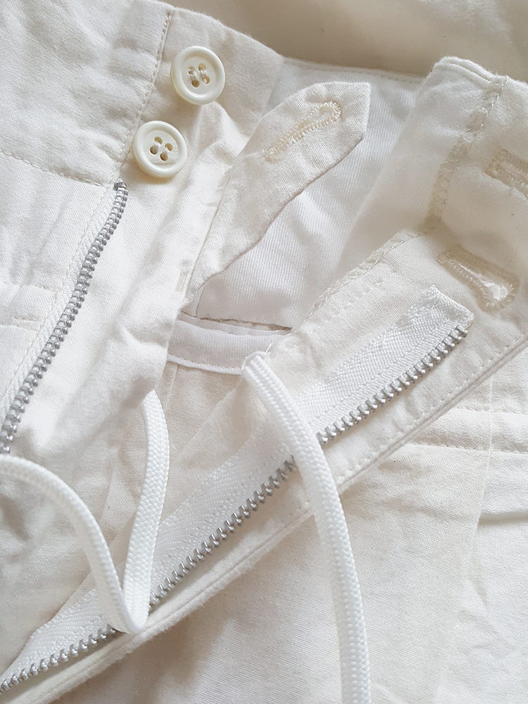 Comme des Garçons white trousers with standing waist Comme des Garçons white trousers with standing waist