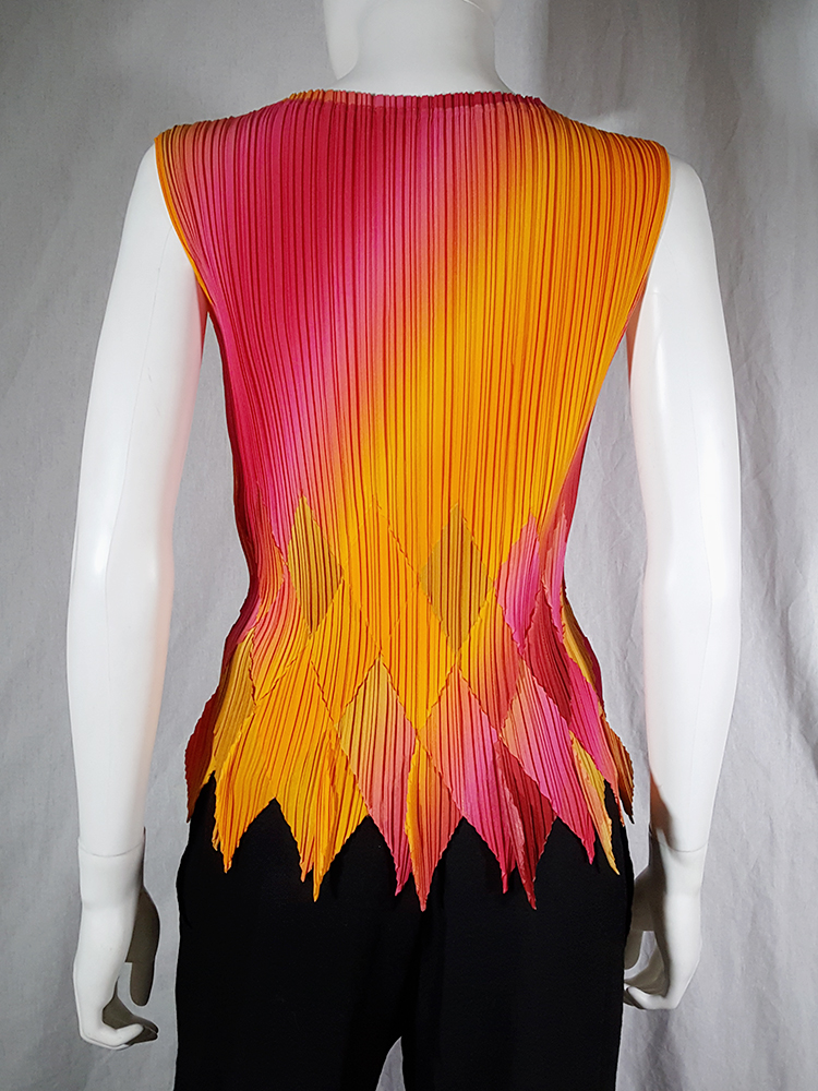 ISSEY MIYAKE FETE フリンジ　メッシュ切替　イエロー　カットソー RELEASE-T 1 – isseymiyake.com