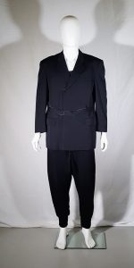 Comme des Garçons Homme black belted blazer — AD 1994 - VANIITAS