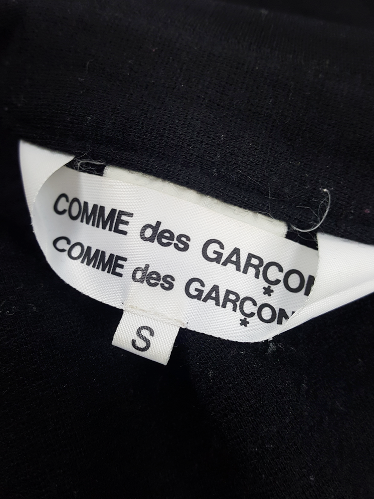 Comme des Garçons Comme black twisted top — AD 2006 - VANIITAS