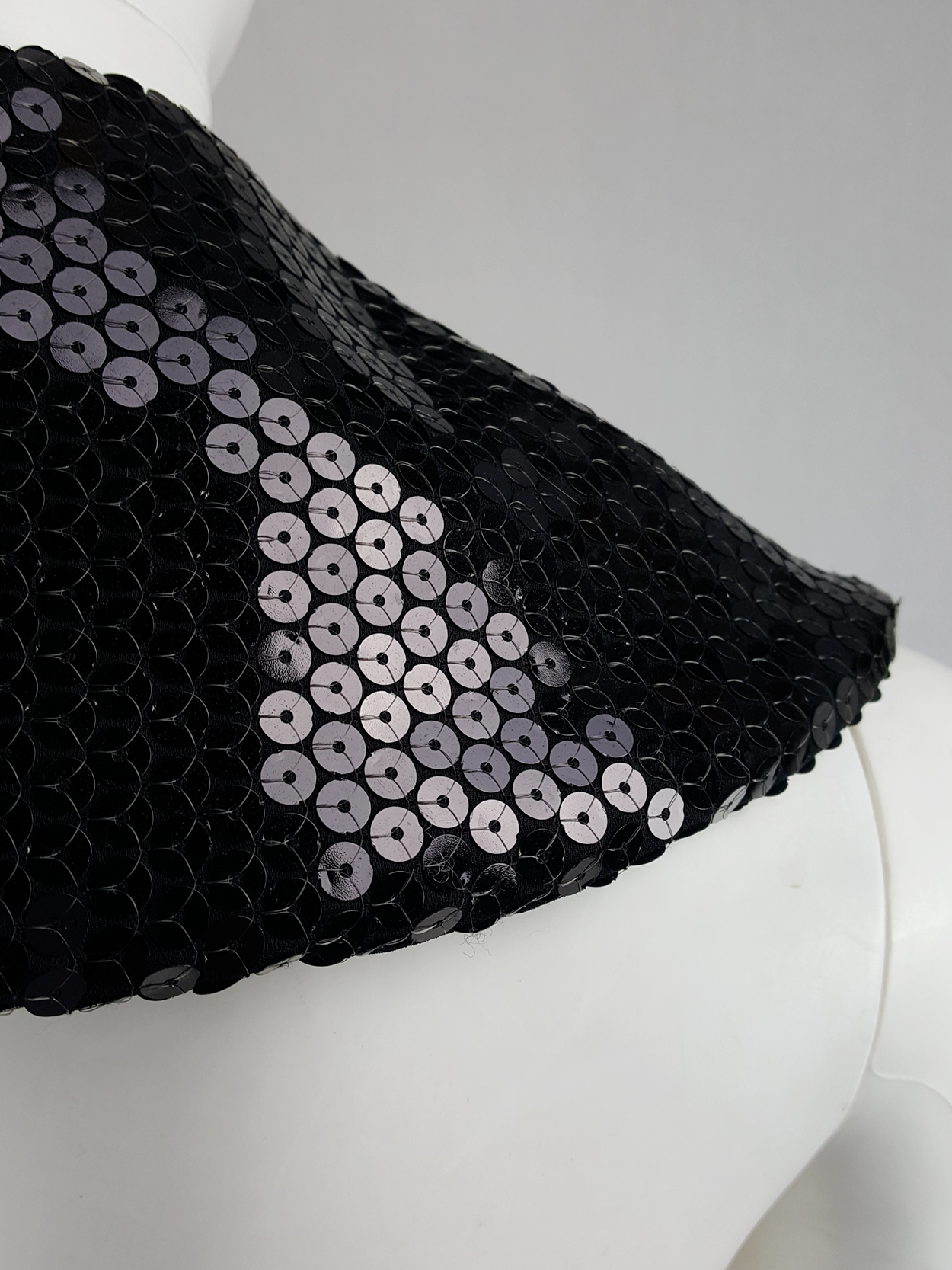 Comme des Garçons Comme black sequinned round collar — spring 2018 