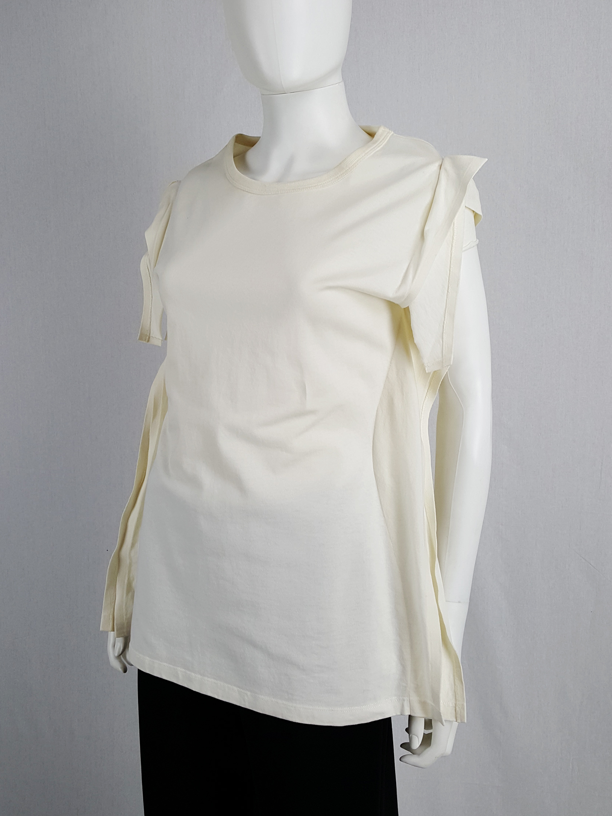 Maison Martin Margiela white t-shirt with extra fabric flaps 