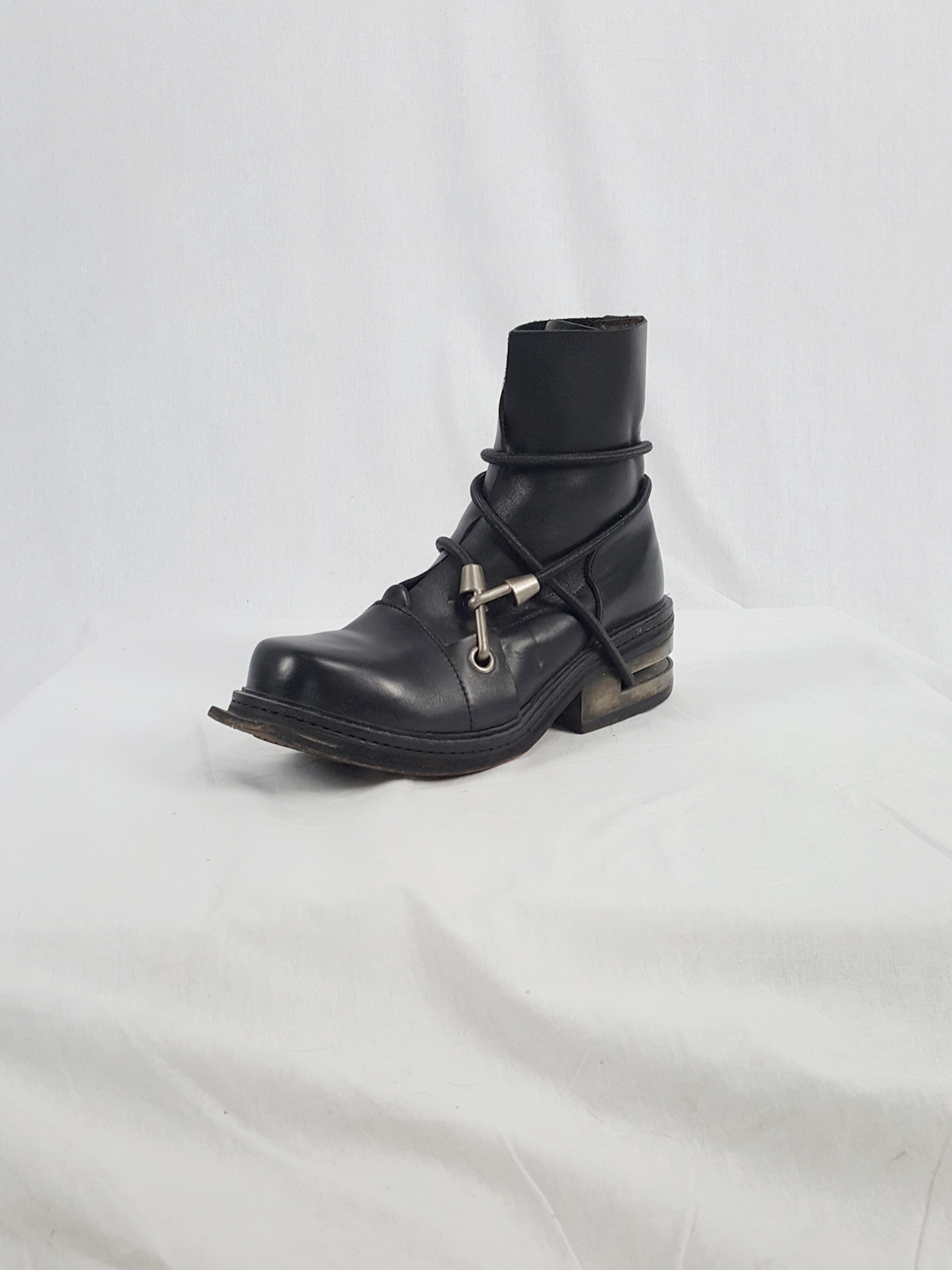 Dirk Bikkembergs black mountaineering boots with metal heel (43 