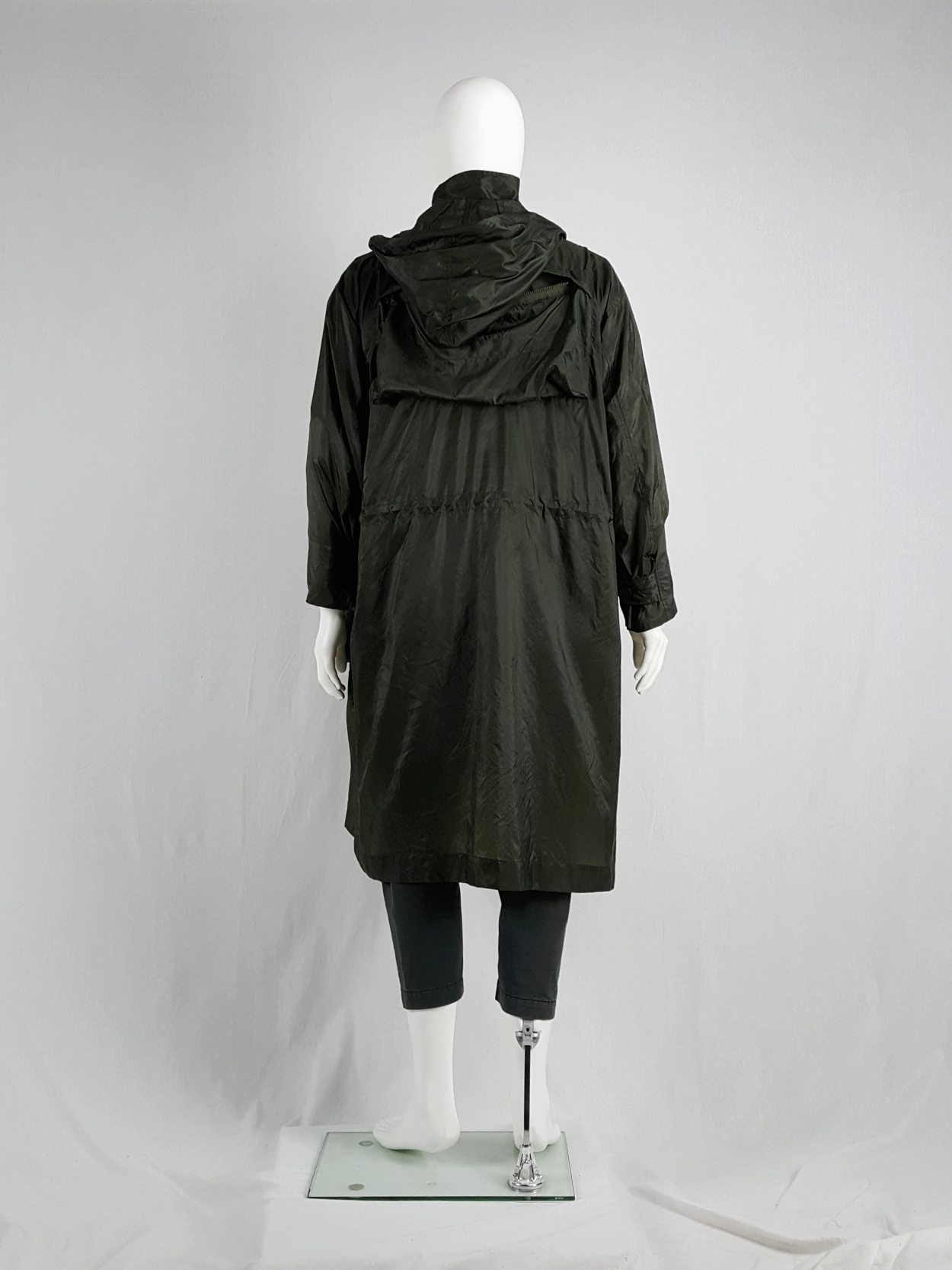 ジャケット・アウター ISSEY MIYAKE Nylon Layered coat Issey Miyake Windcoat green foldable parka with multiple