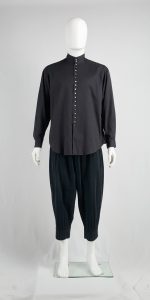 Issey Miyake Men black harem trousers with pleats on the