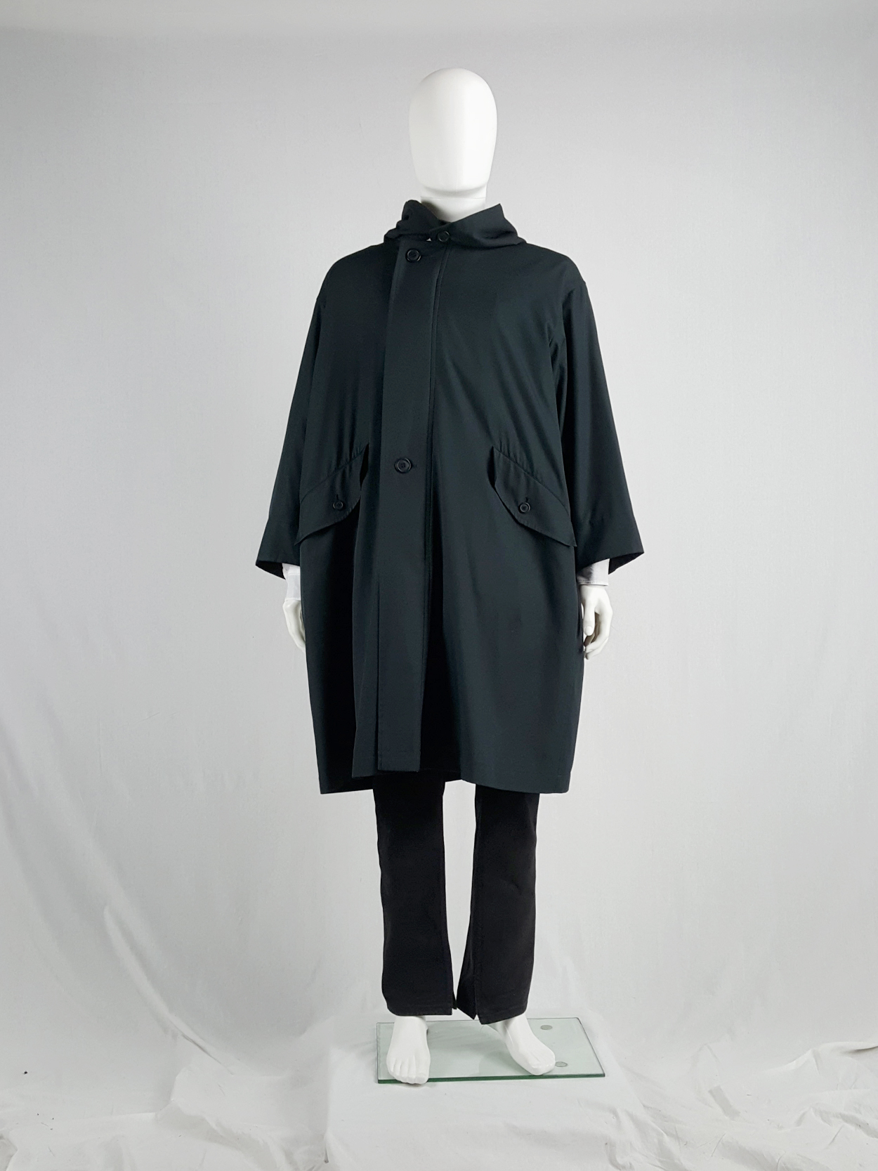 Issey Miyake Windcoat black oversized parka with zipped hood Issey Miyake Windcoat black oversized parka with zipped hood