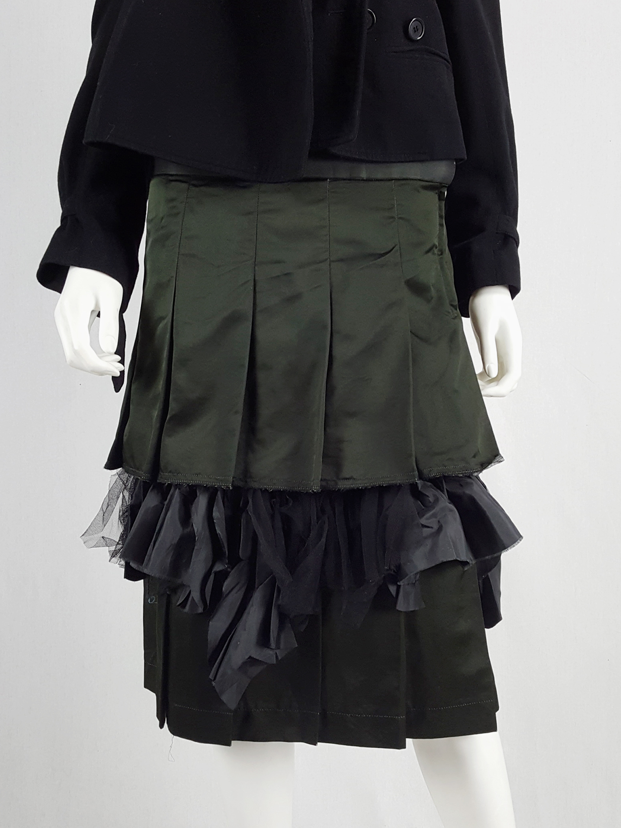 Comme des Garçons 2006 Pleats Skirt Comme des Garçons blue pleated skirt with floral lace side