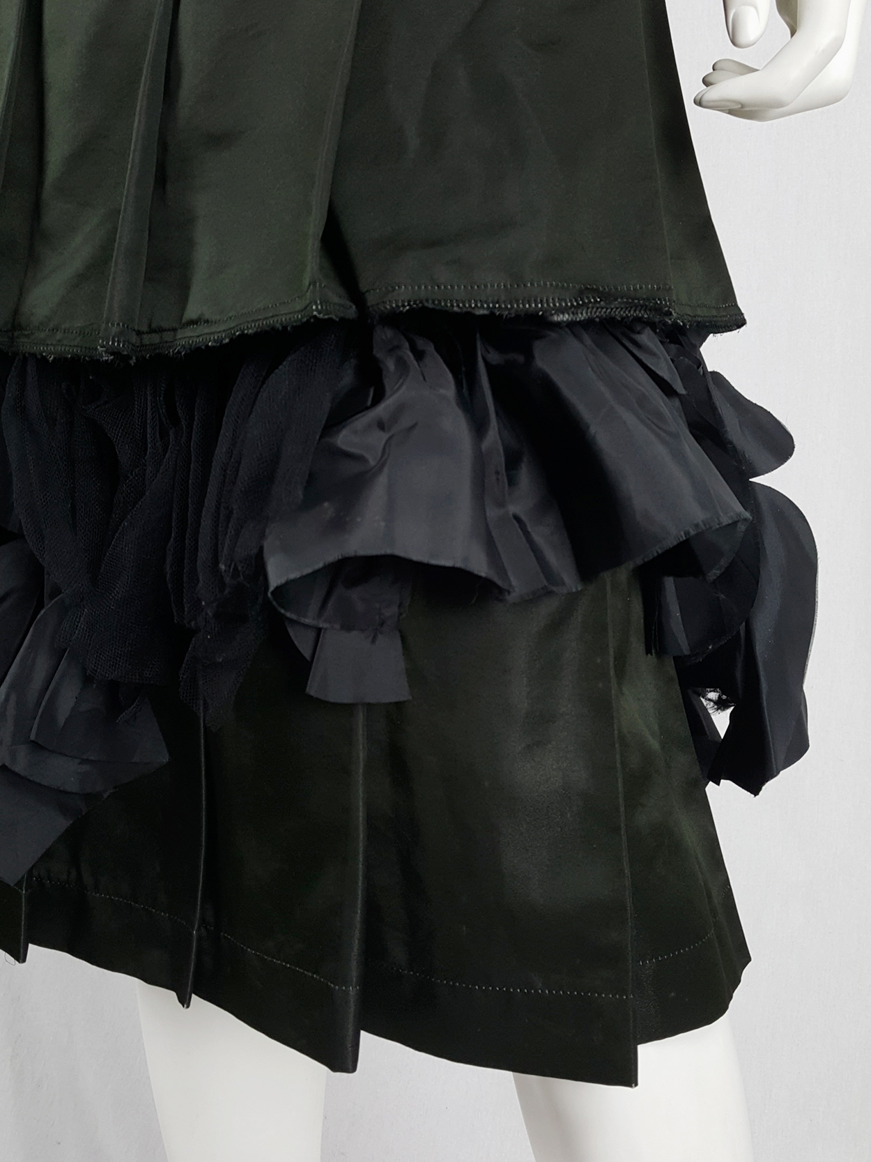 Comme des Garçons black pleated skirt with mesh and ruffle