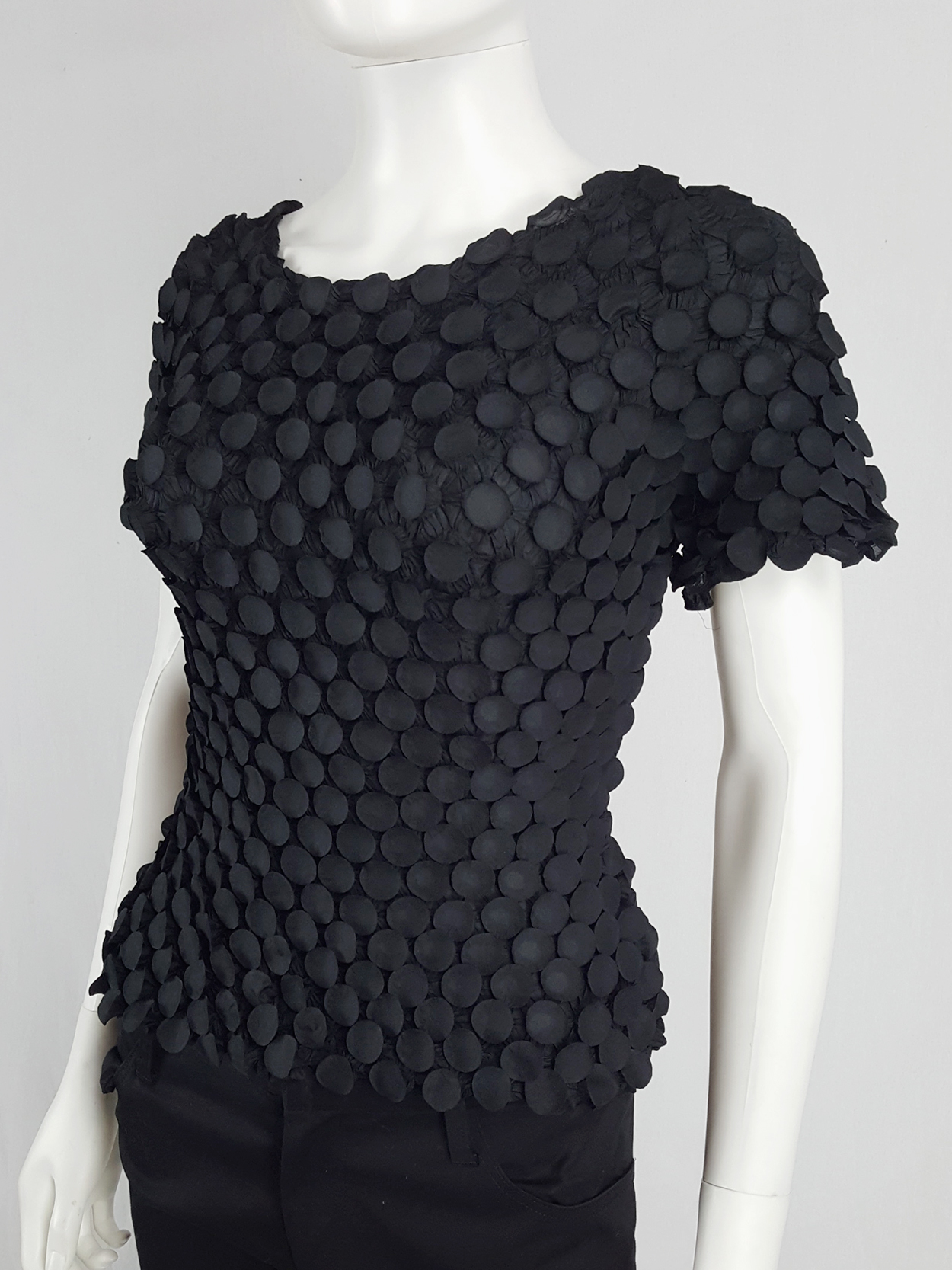 ISSEY MIYAKE 08SS 変形カットソー　3D 美品 Issey Miyake black t-shirt with the fabric manipulated into