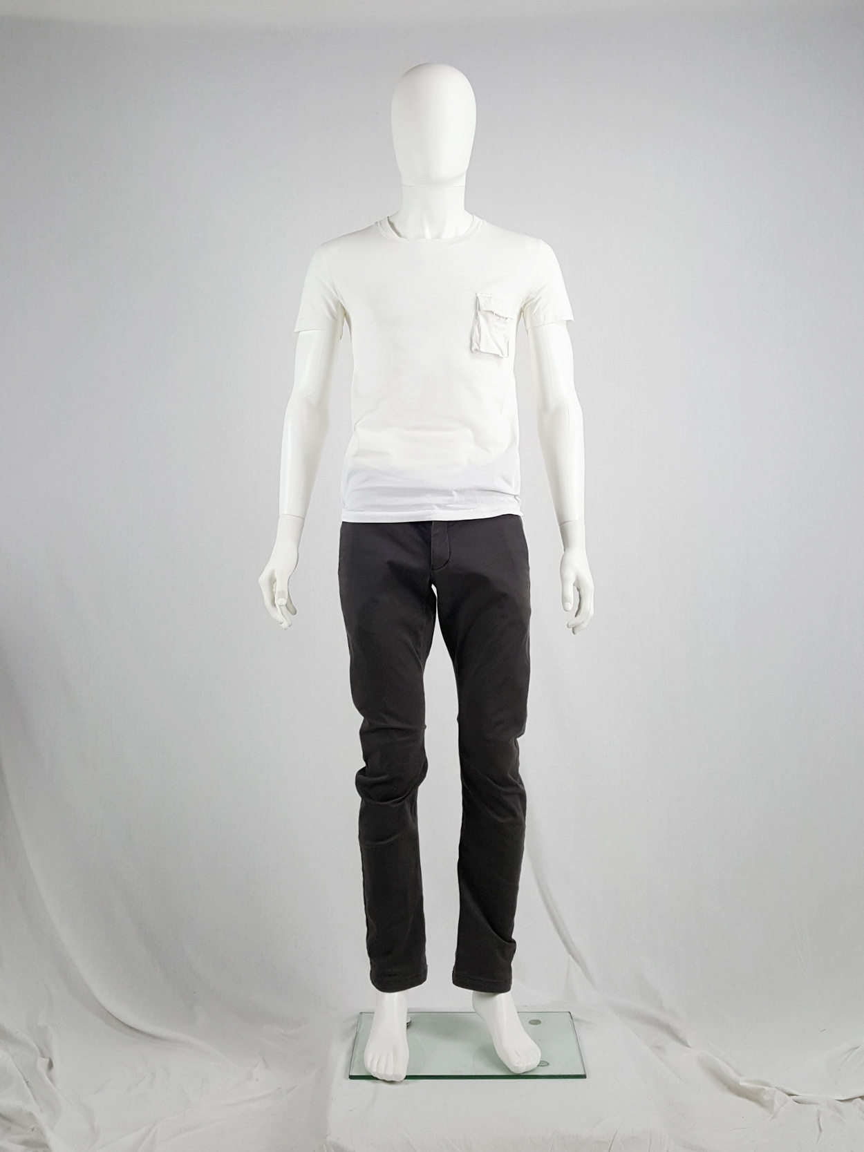 Raf Simons white t-shirt with cargo pocket — spring 2005