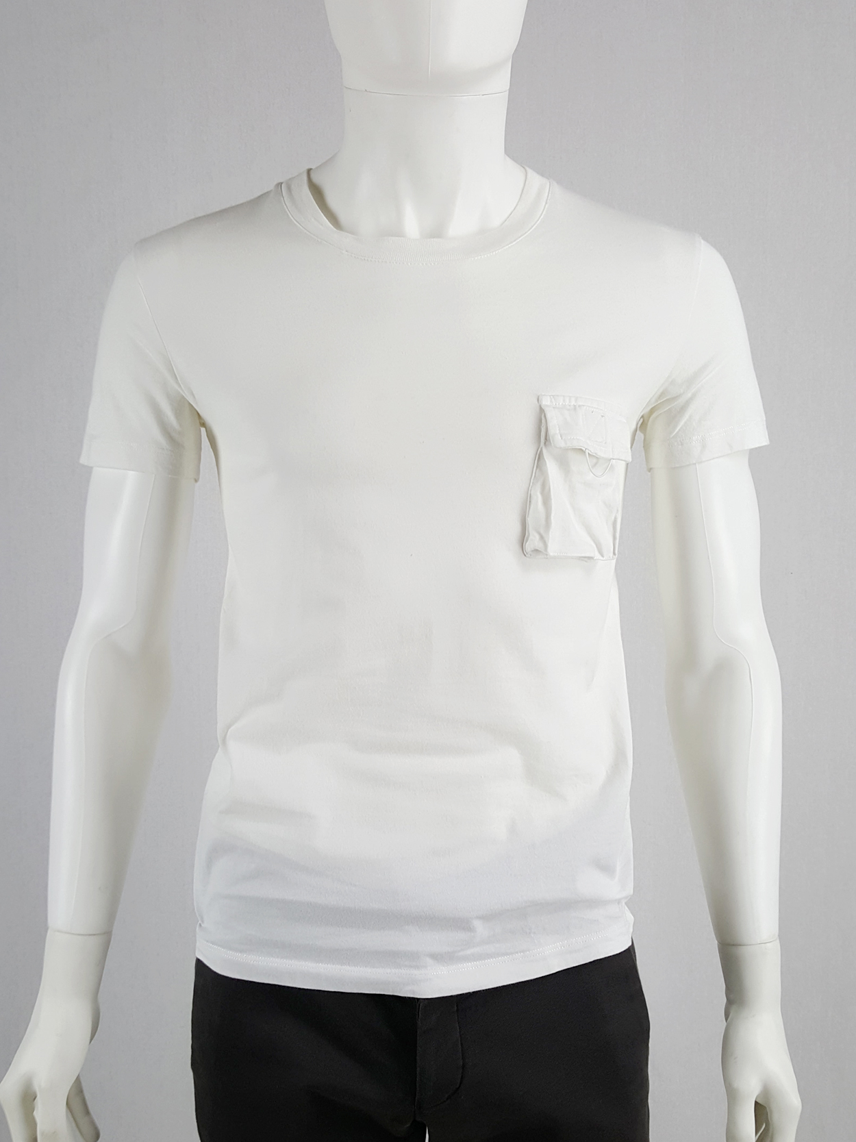 Raf Simons white t-shirt with cargo pocket — spring 2005