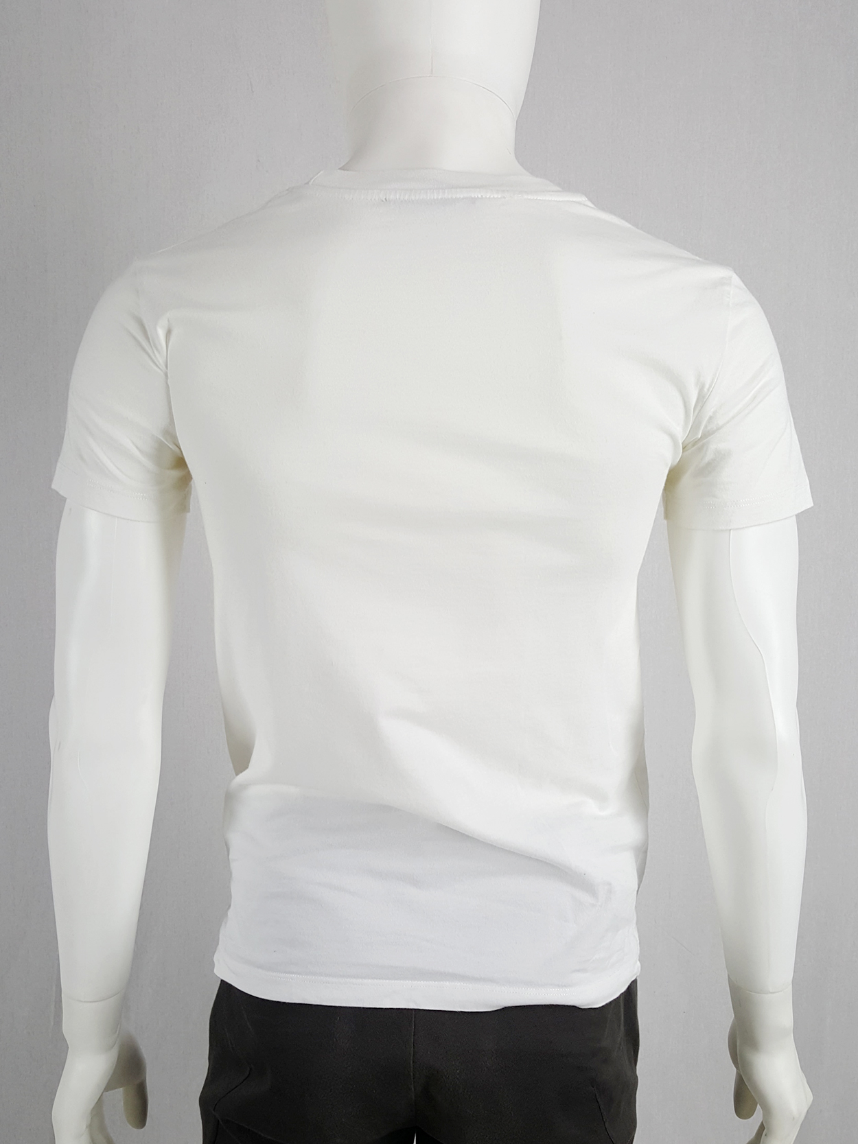 Raf Simons white t-shirt with cargo pocket — spring 2005 