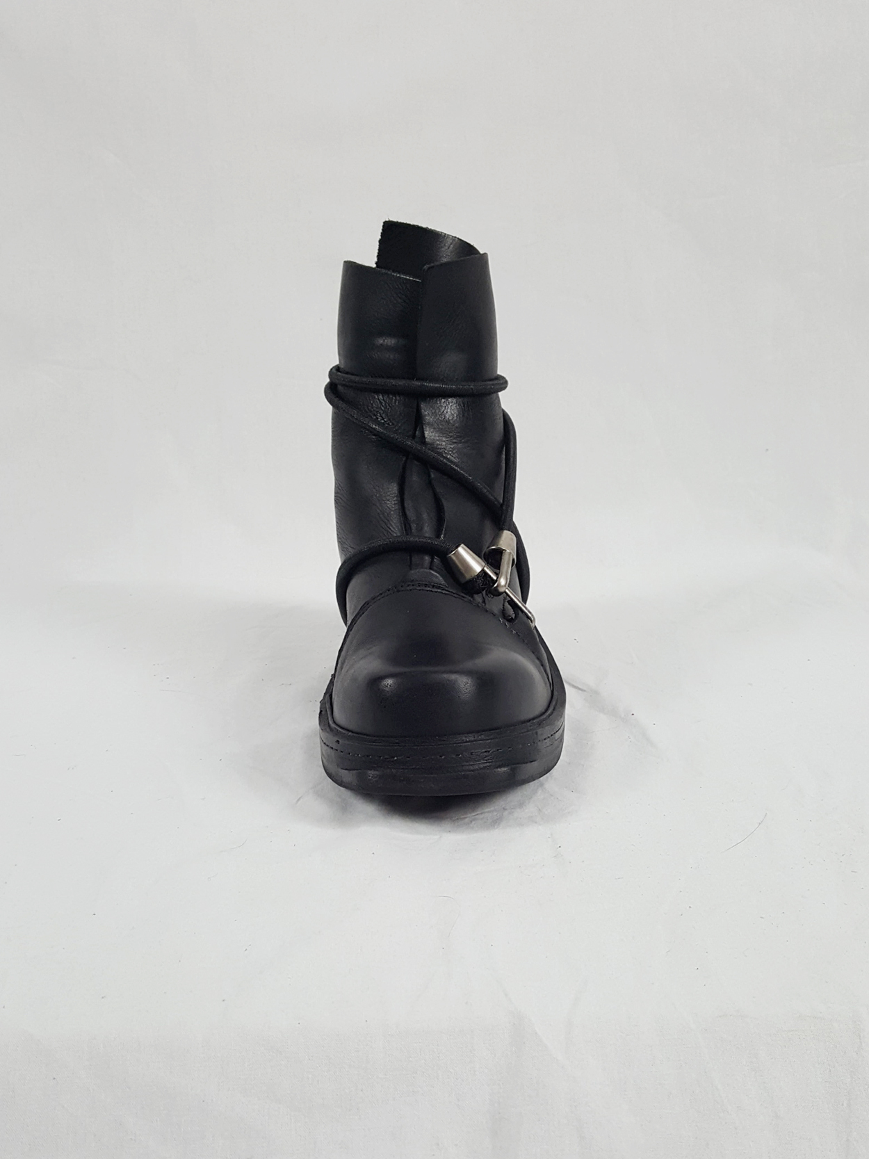 Dirk Bikkembergs black mountaineering boots with black and blue 