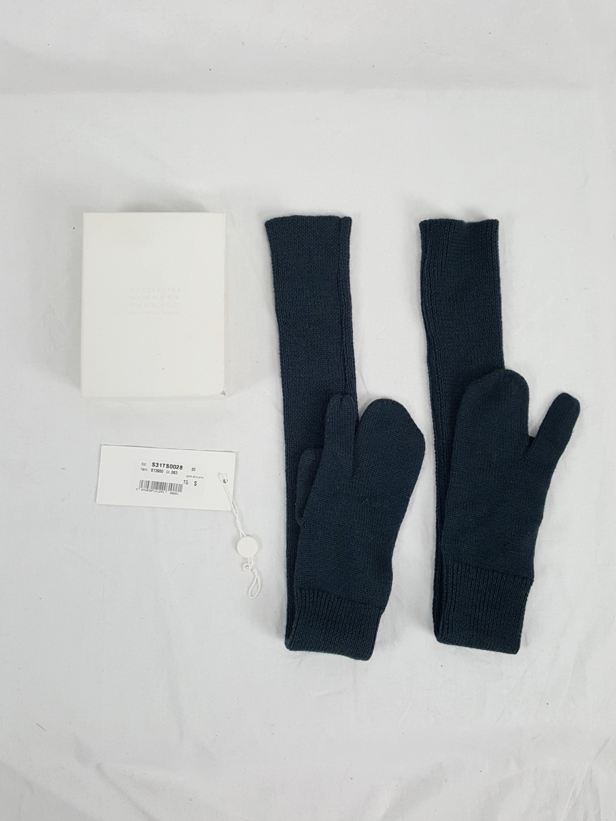 Maison Martin Margiela green long tabi gloves — fall 2010