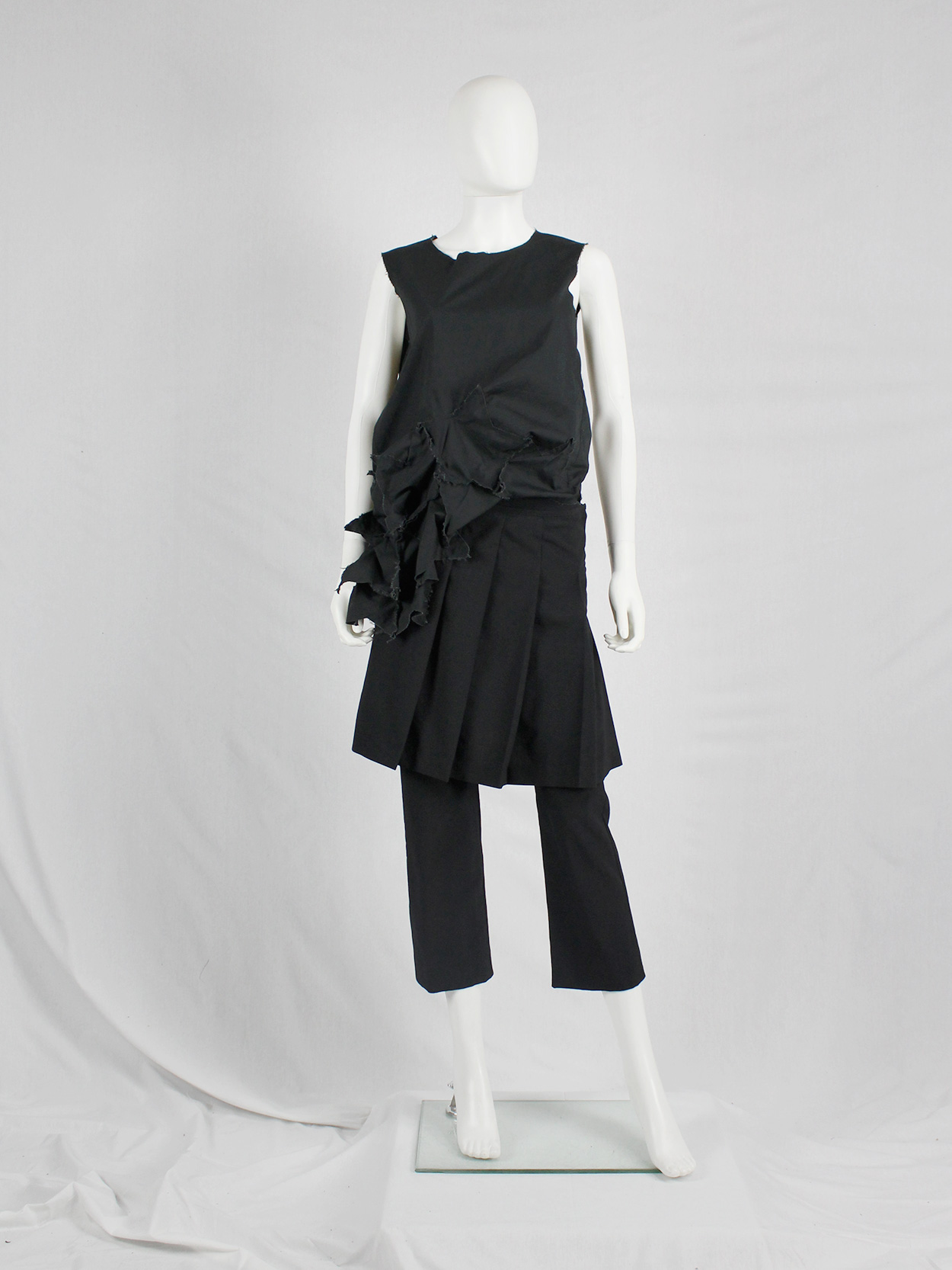 Comme des Garçons tricot black trousers with overlapping pleated 
