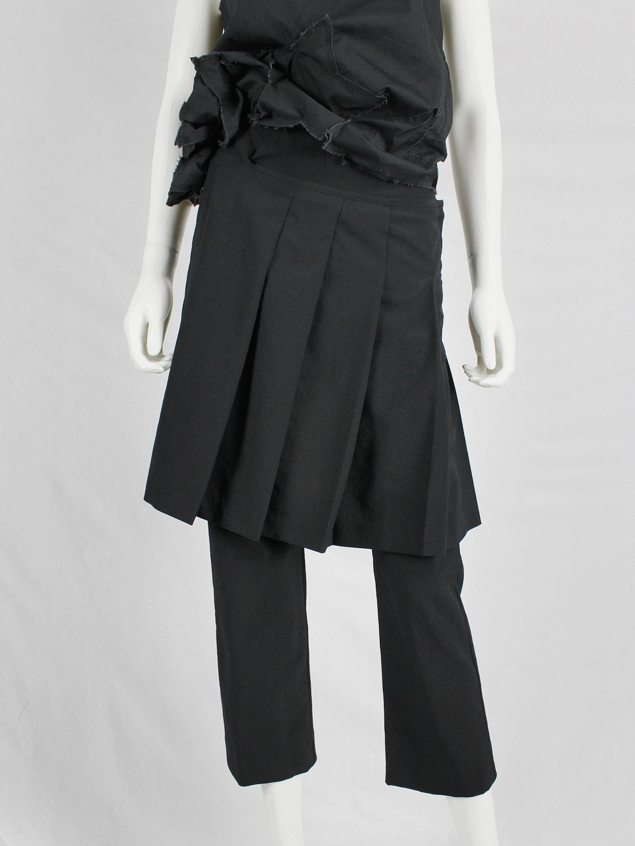 Comme des Garçons tricot black trousers with overlapping pleated 
