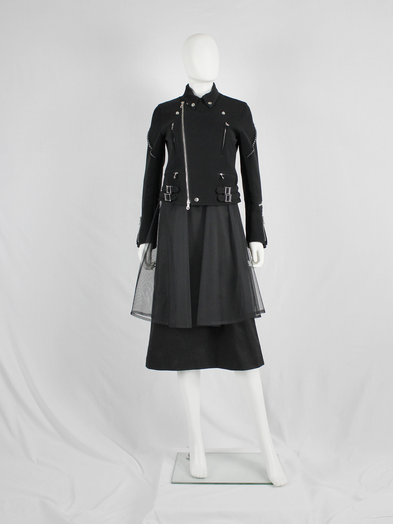 Noir Kei Ninomiya black biker jacket with pearls around the Noir Kei Ninomiya black biker jacket with pearls around the