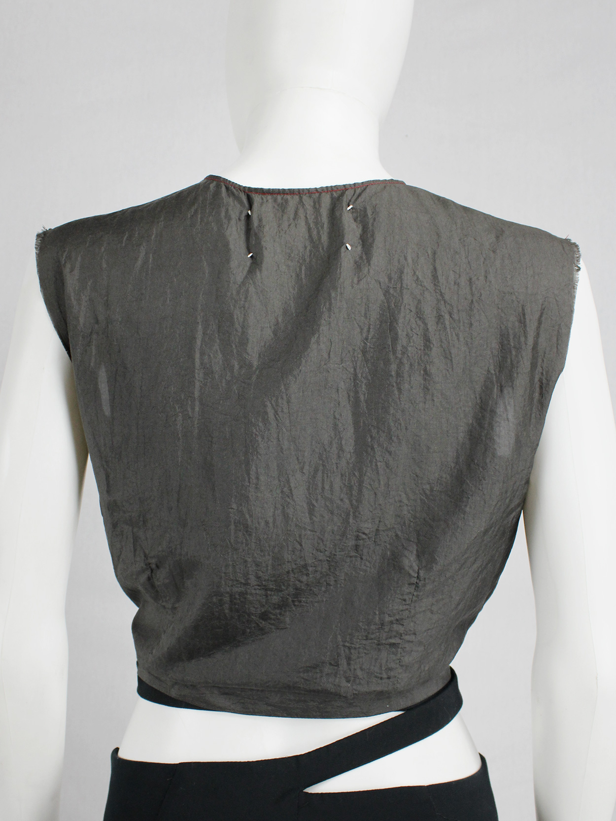 Maison Martin Margiela grey crop top with red stitching — spring 