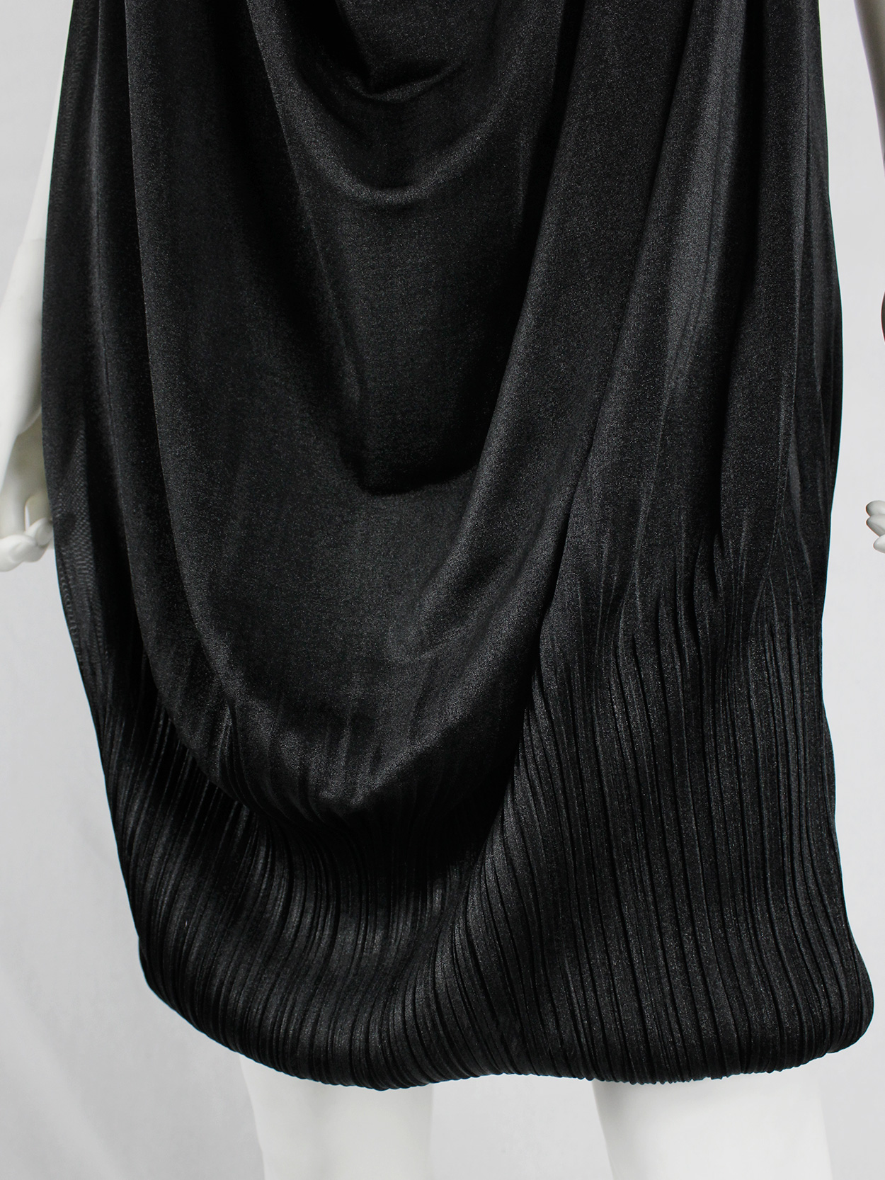 Issey Miyake Fête black double layered dress with fine pleats 