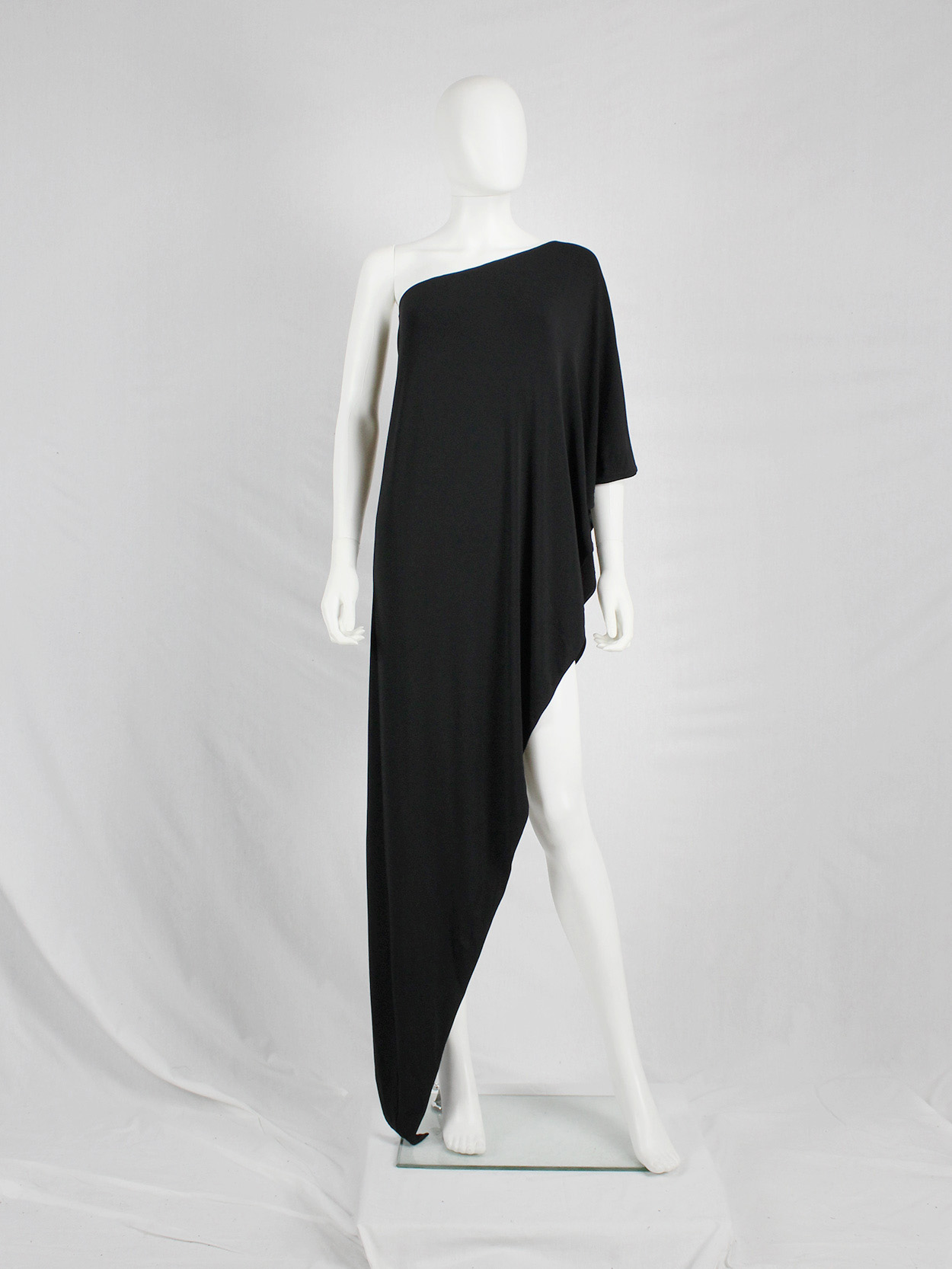 【送料&関税込】Maison Margiela Viscose Dress With Asymmetri Maison Martin Margiela black asymmetric maxi dress — fall