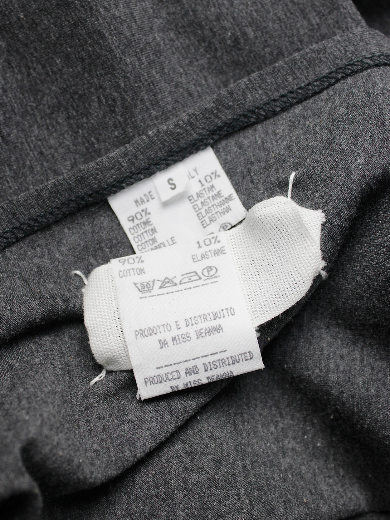 Maison Martin Margiela grey jumper with spiralling zipper Maison Martin Margiela grey jumper with spiralling zipper
