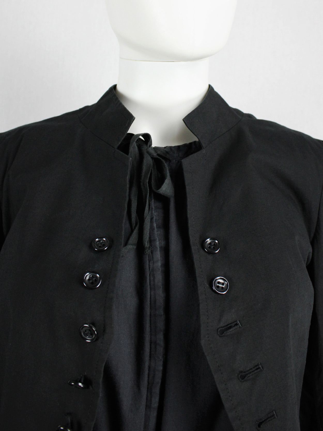 Y's Yohji Yamamoto black cropped victorian blazer with curved rows