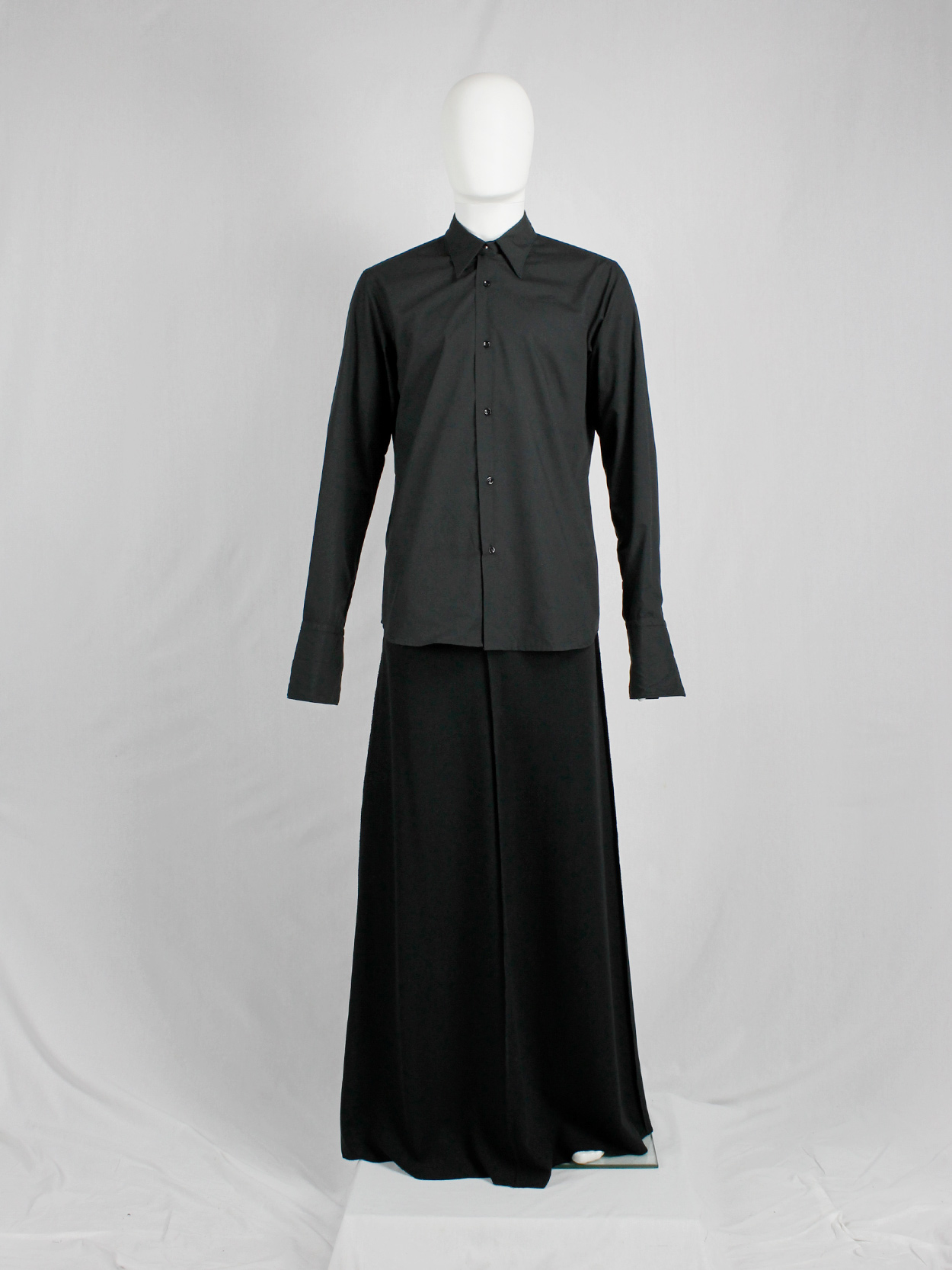 Maison Martin Margiela black shirt with detacheable collar — fall 