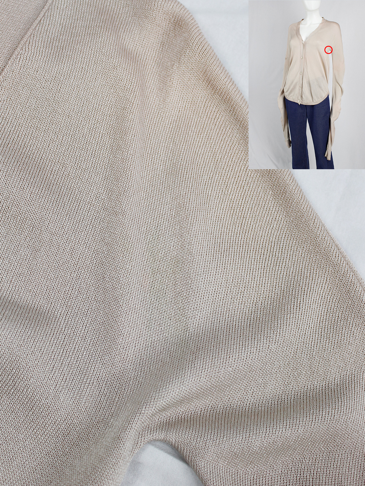 Maison Martin Margiela beige circular cardigan with twisted Maison Martin Margiela beige circular cardigan with twisted