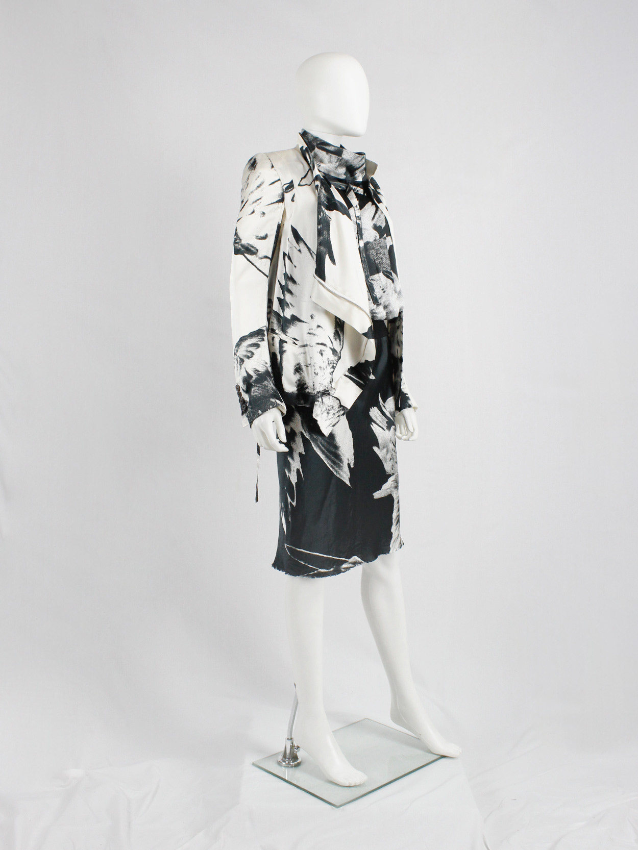 Ann Demeulemeester white asymmetric bird print jacket with inner 