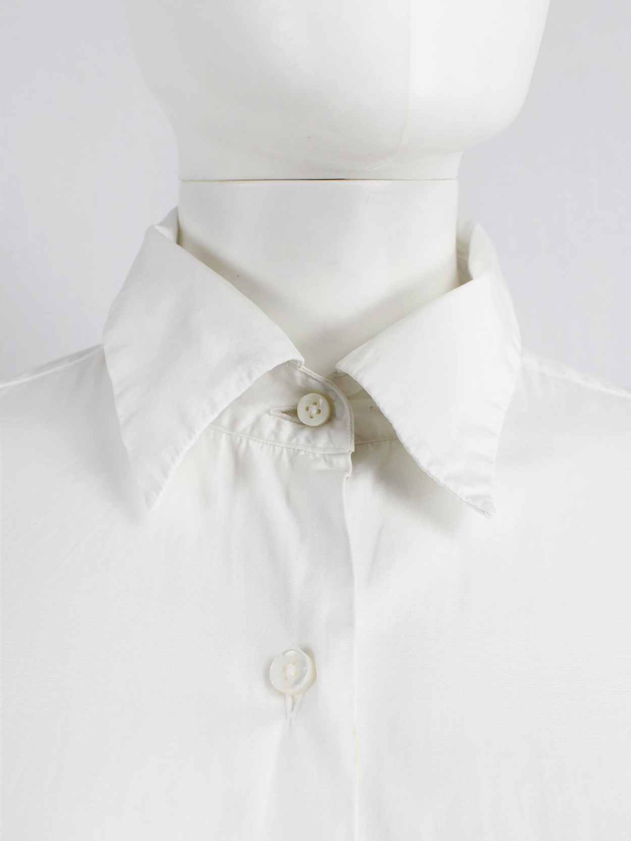 Maison Martin Margiela 4 white shirt elongated to be worn as a 
