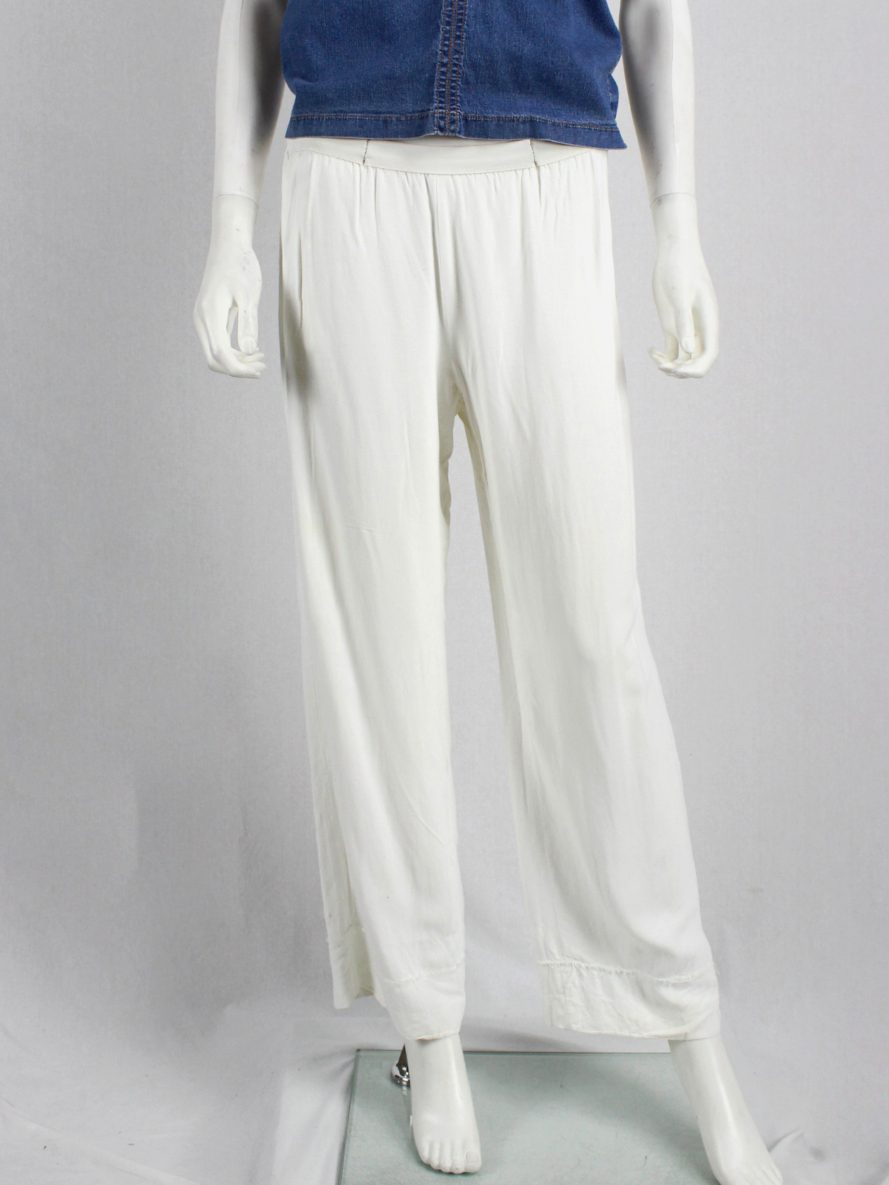 パンツ Maison Martin Margiera white jeans Maison Martin Margiela MMM and H&M Painted White Jeans Denim