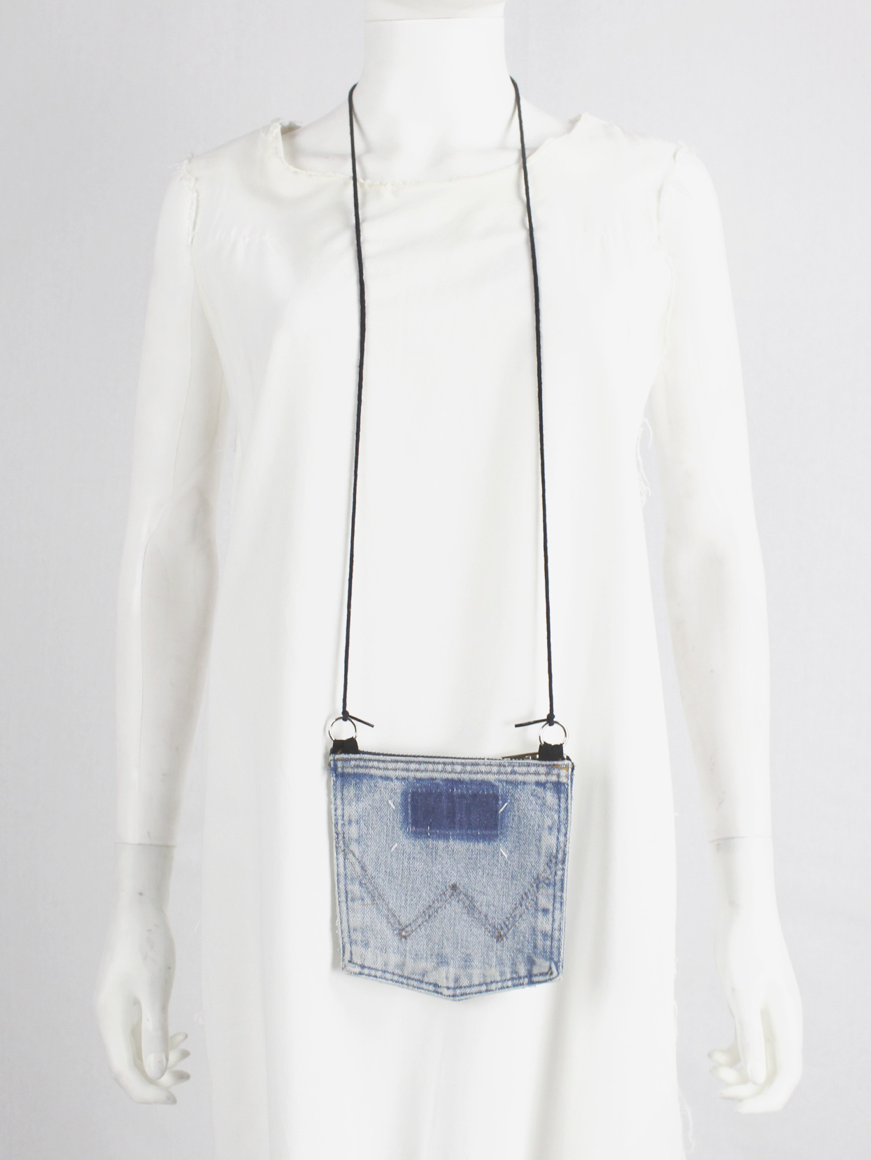 Maison Martin Margiela necklace with denim pocket pouch Maison Martin Margiela necklace with denim pocket pouch