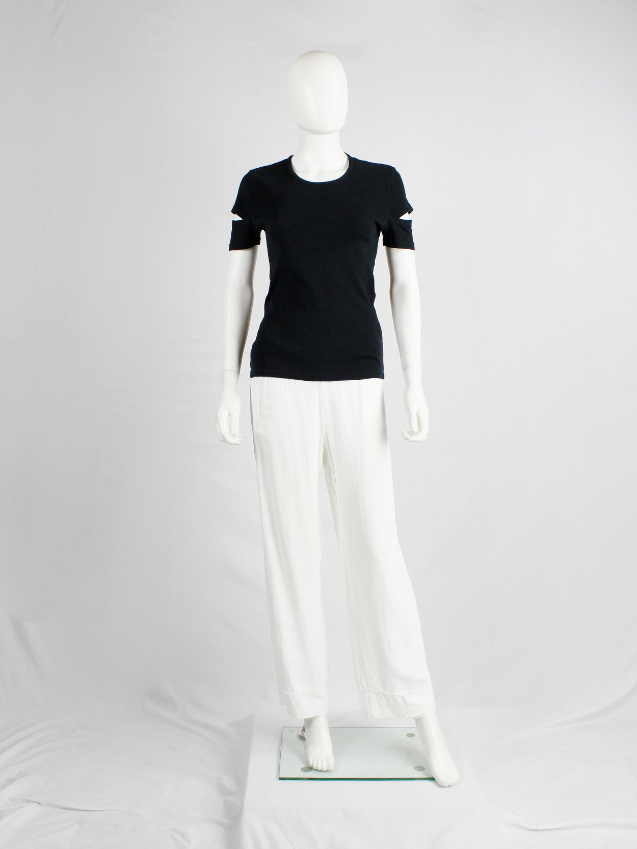 トップス Archive 1998 Helmut Lang Paint Tee M HELMUT LANG SS 1998 PAINTER JEANS. AVAILABLE TOMORROW IN THE