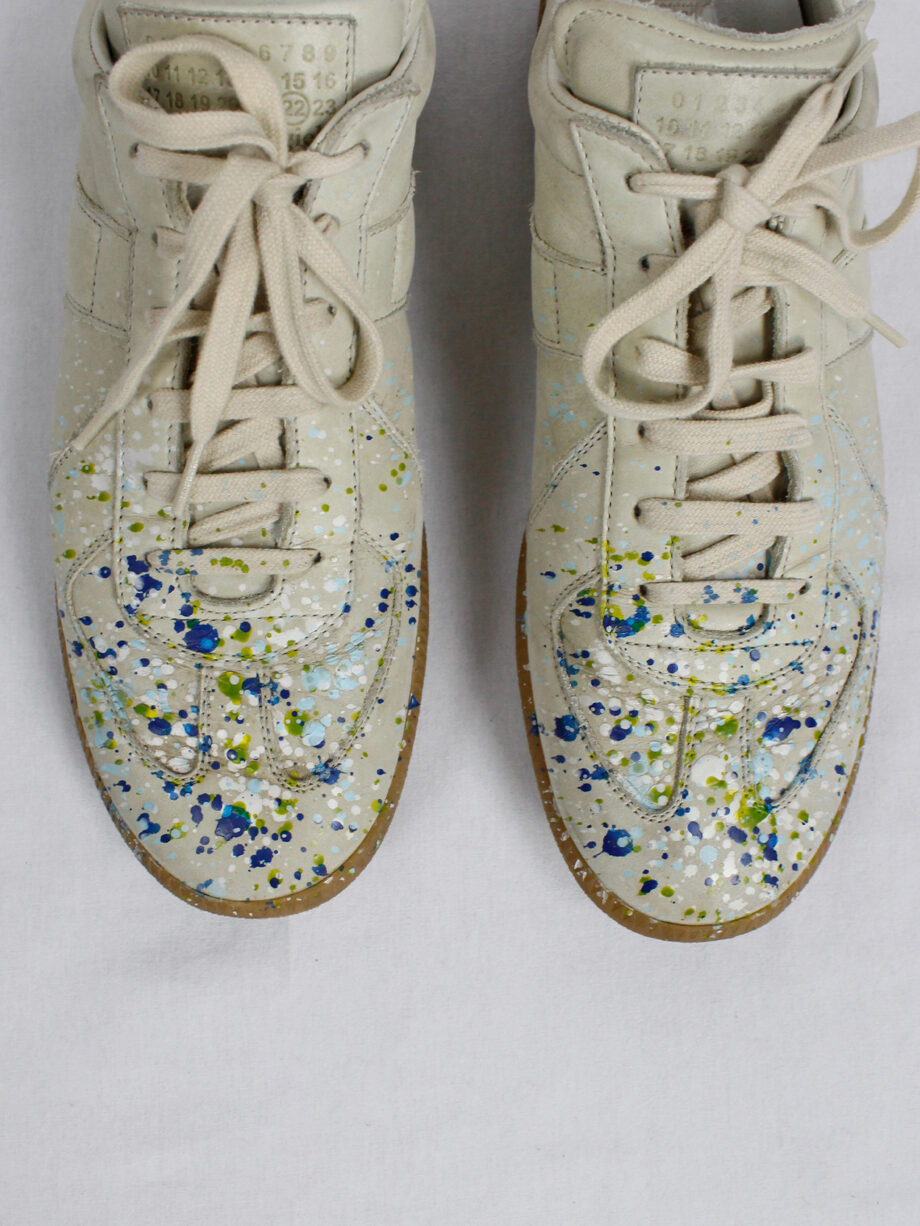 Maison Martin Margiela replica beige sneakers with paint splatters